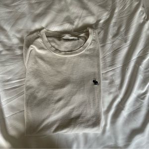Men’s Abercrombie white t shirt